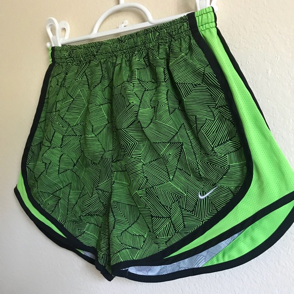 Nike Running Shorts - Picture 1 of 3